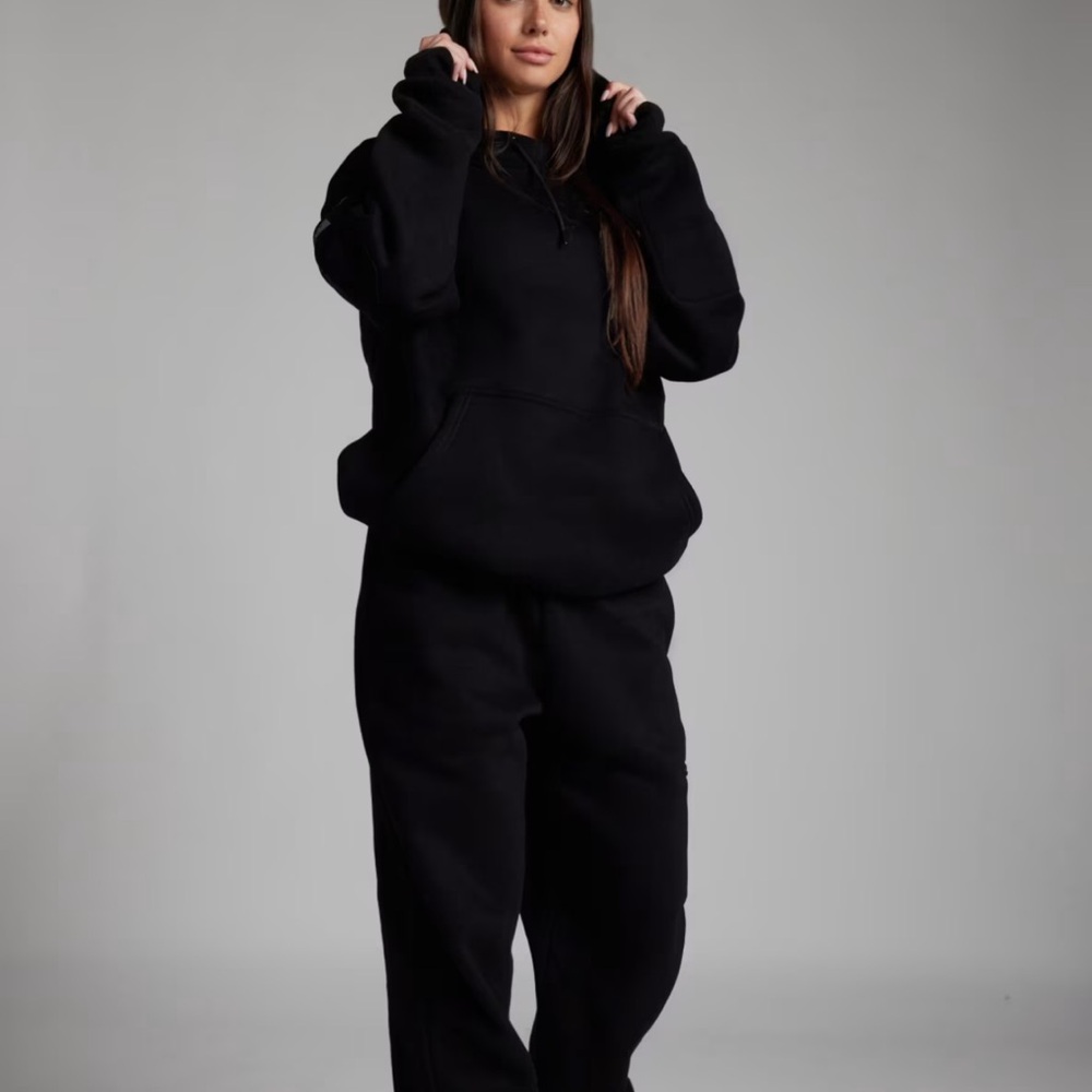 Comfrt airplane mode Black Hoodie bnwt size medium
